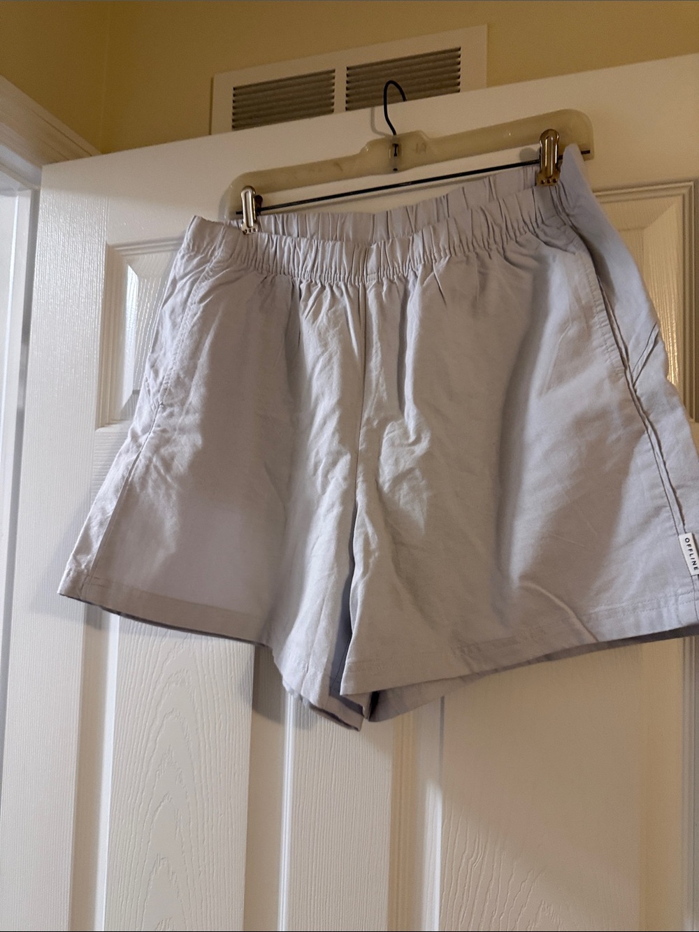 Women’s Light Gray Athletic Shorts with Elastic Waist
